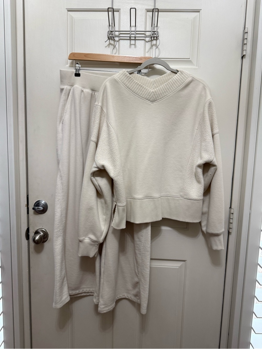 aerie Cream set